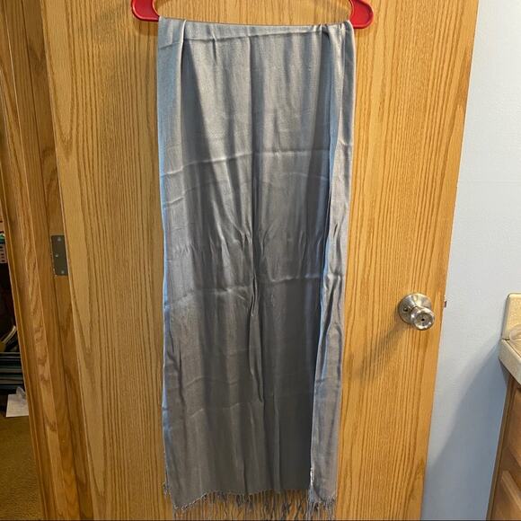 Charming Charlie Gray Blanket Scarf w/ Fringe - Picture 2 of 4